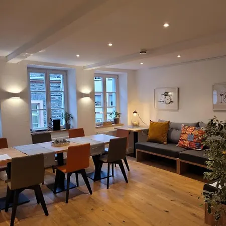 Schloessje בית הארחה 4*