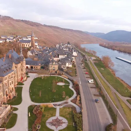 Schloessje 4* ליזר